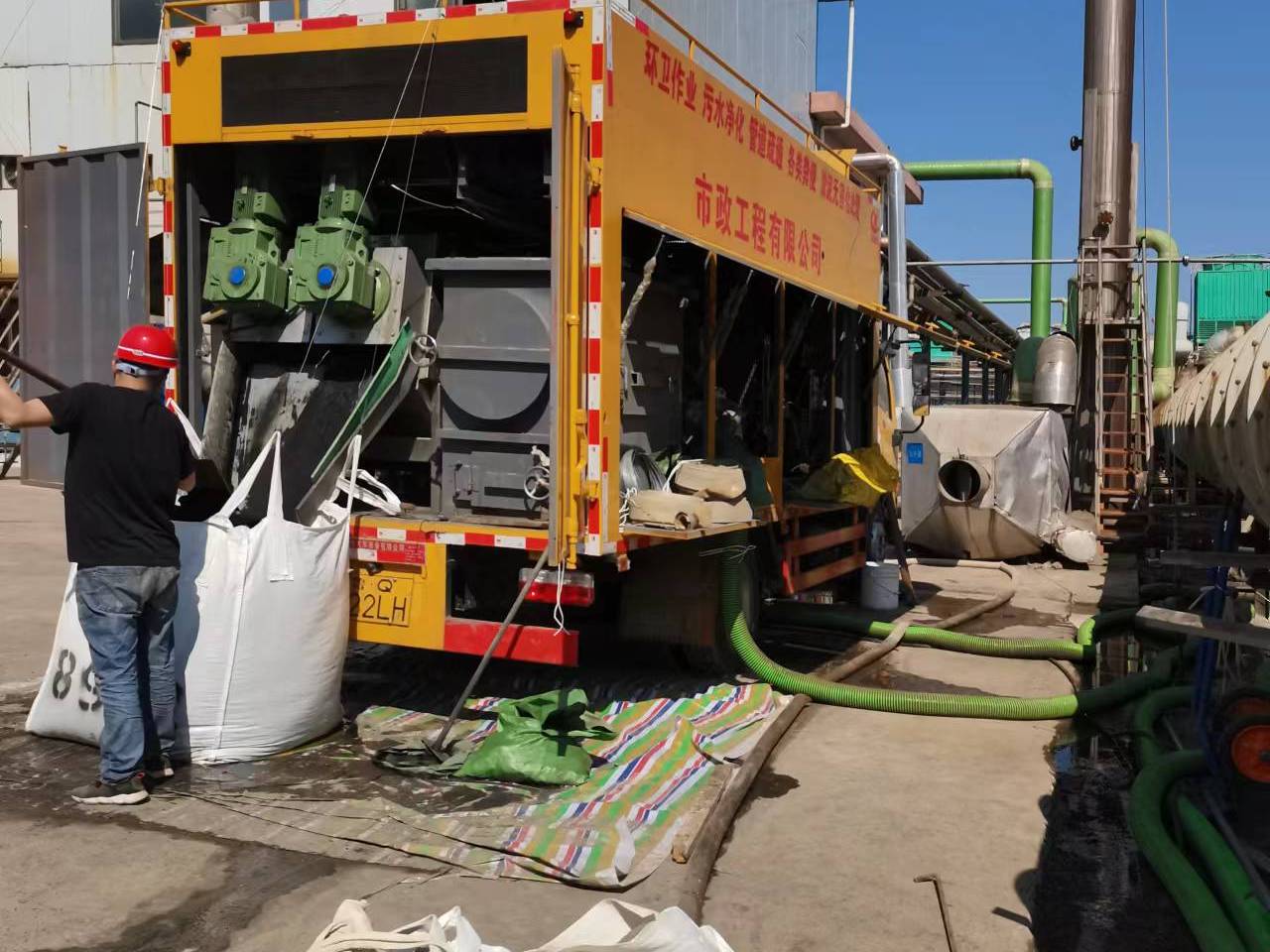 剑川淤泥压干处理